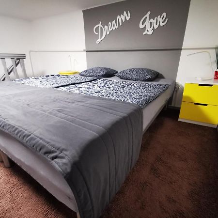 Kst Apartman Appartement Boedapest Buitenkant foto